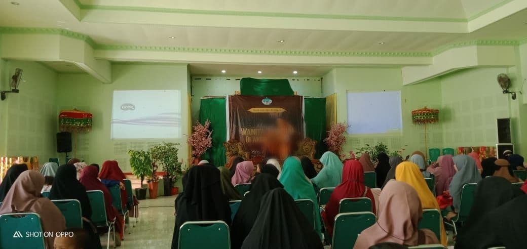 Muslimah Wahdah Manggala Ajak Muslimah Jadi Wanita Tangguh Akhir Zaman