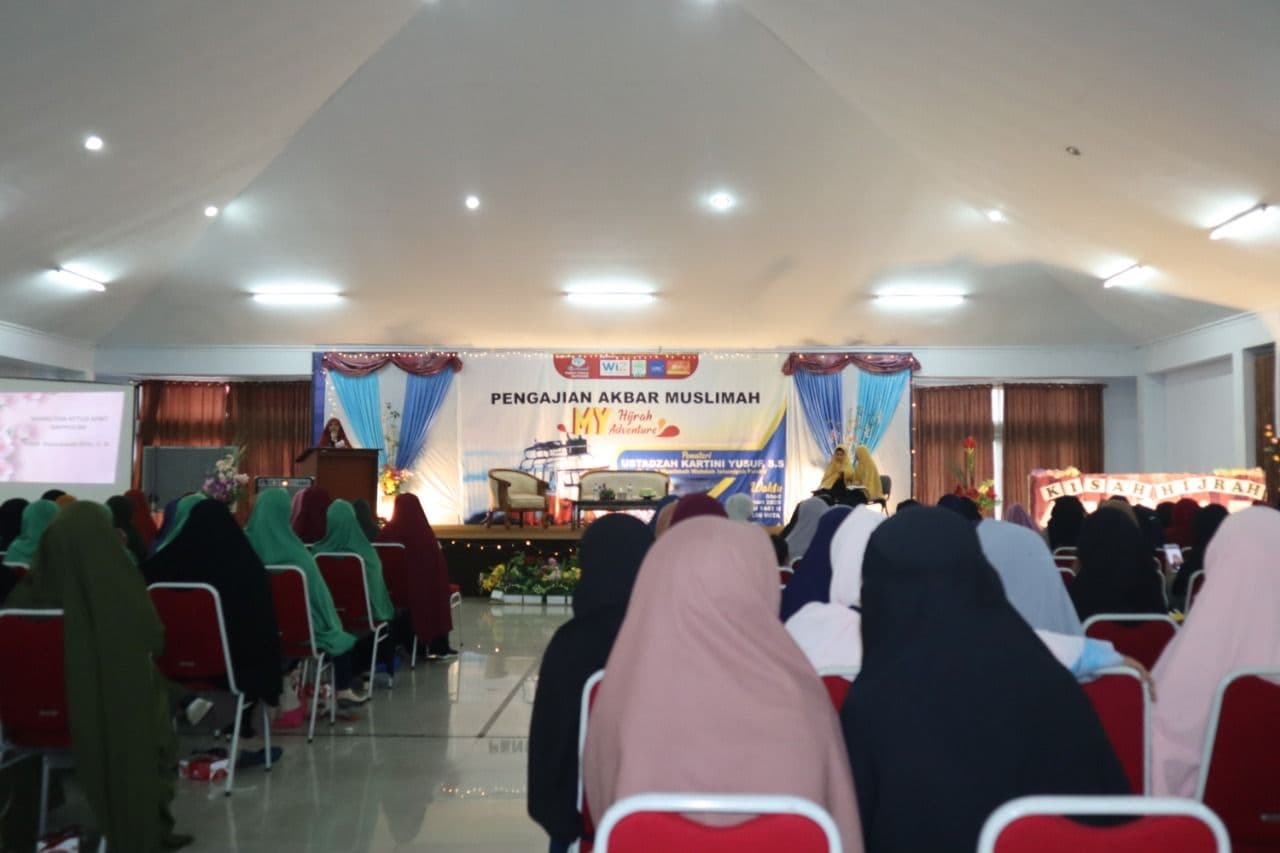 Pengajian Muslimah Wahdah Rappocini Bahas Esensi Perjalanan Hijrah
