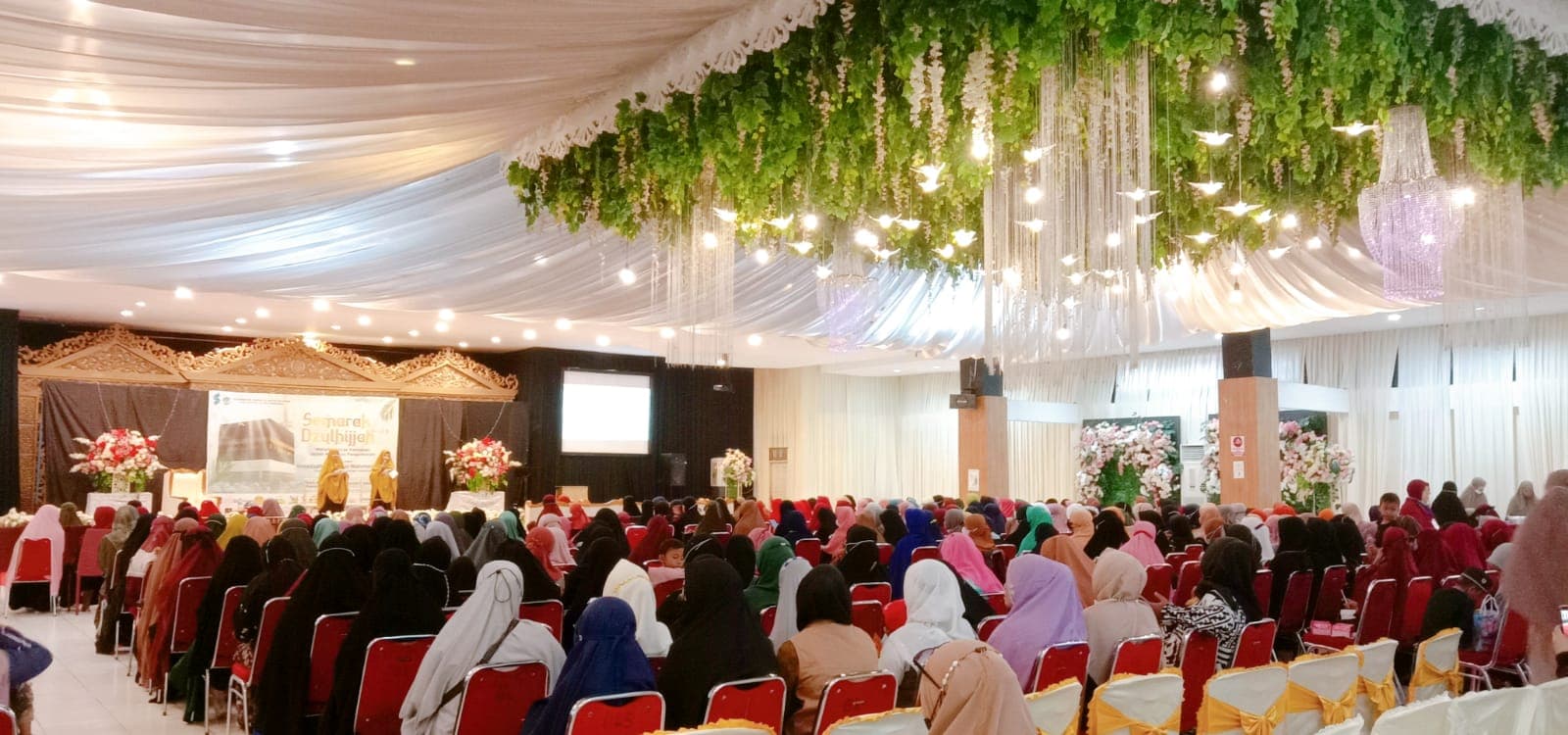 Muslimah Wahdah Makassar Gelar Semarak Dzulhijjah 1443 H Bersama Ratusan Muslimah Se-Kota Makassar