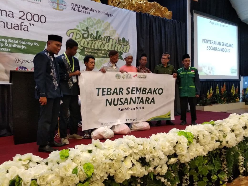 2000 Buka Puasa untuk Dhuafa dan Yatim dari DPD Wahdah Islamiyah Makassar
