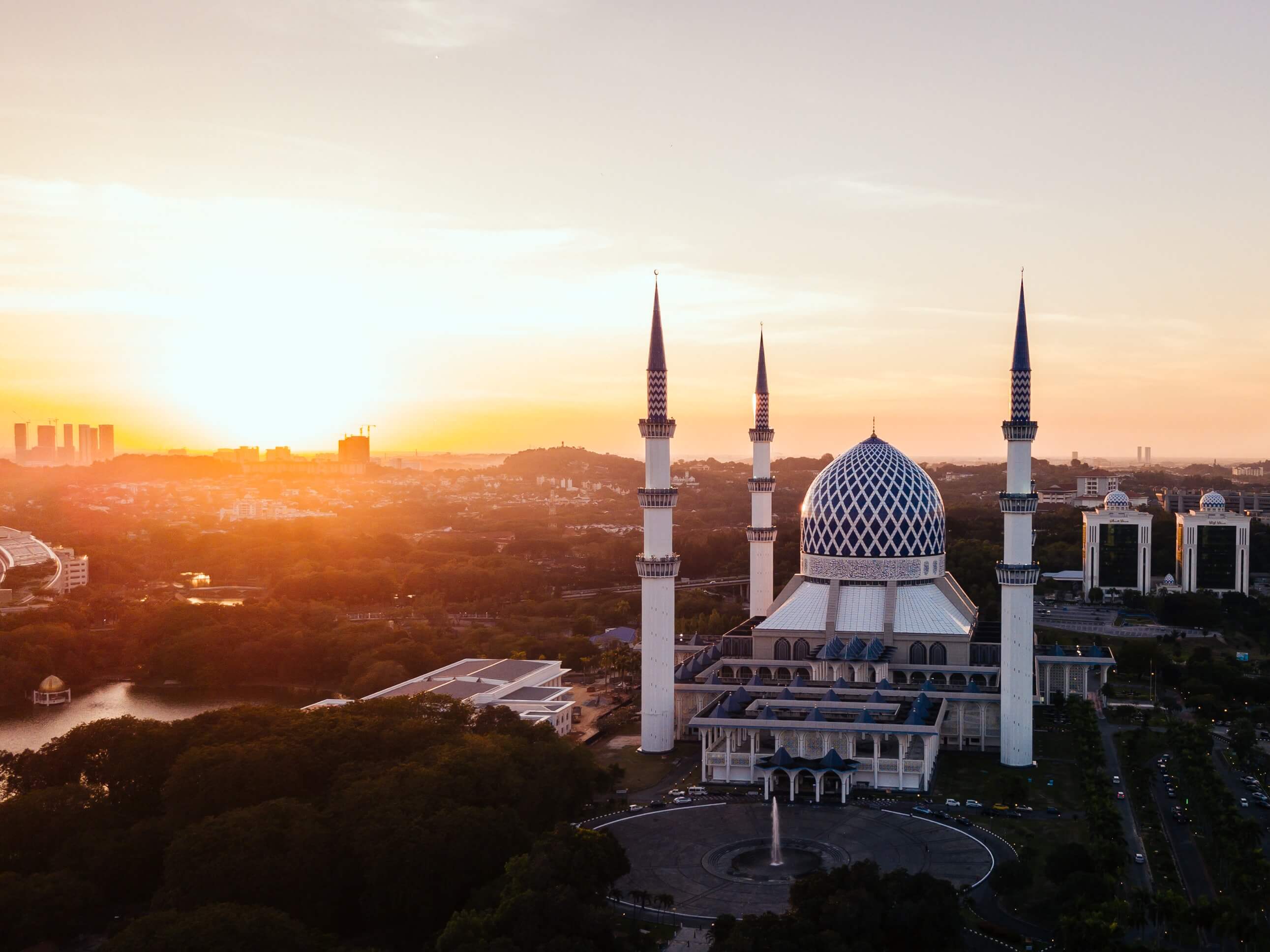 Musim Kebaikan Yang Tidak Pernah Berhenti