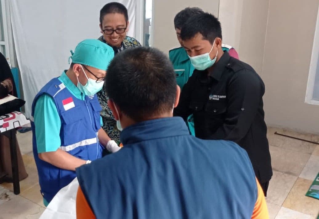 DPC WI Panakkukang gelar Khitanan Massal