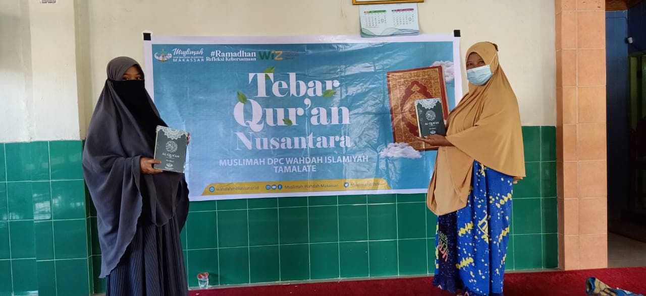 Tebar Al-Quran, Muslimah Wahdah Makassar Wujudkan Upaya Pemberantasan Buta Aksara Al-Quran