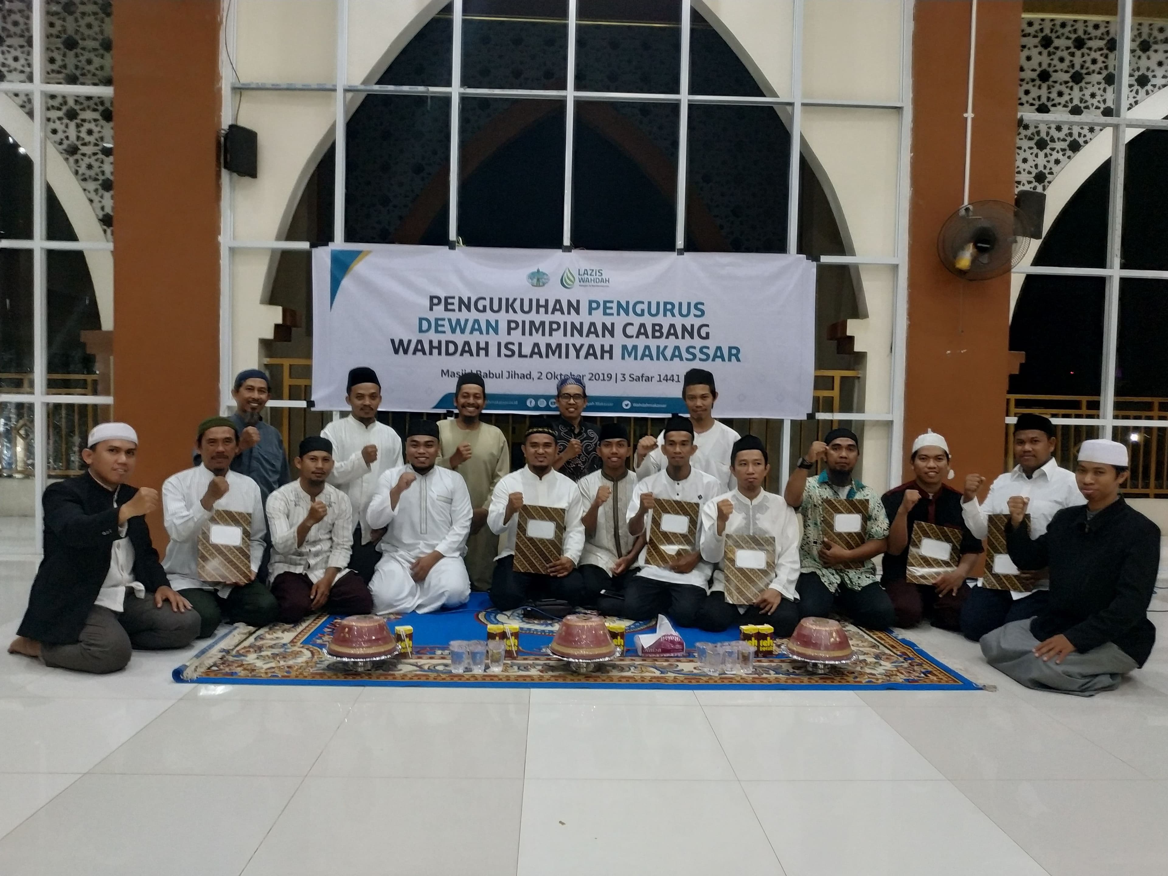 Pengukuhan Pengurus DPC Wahdah Islamiyah Makassar, Ustadz Gishar: Jangan Putus Komunikasi!