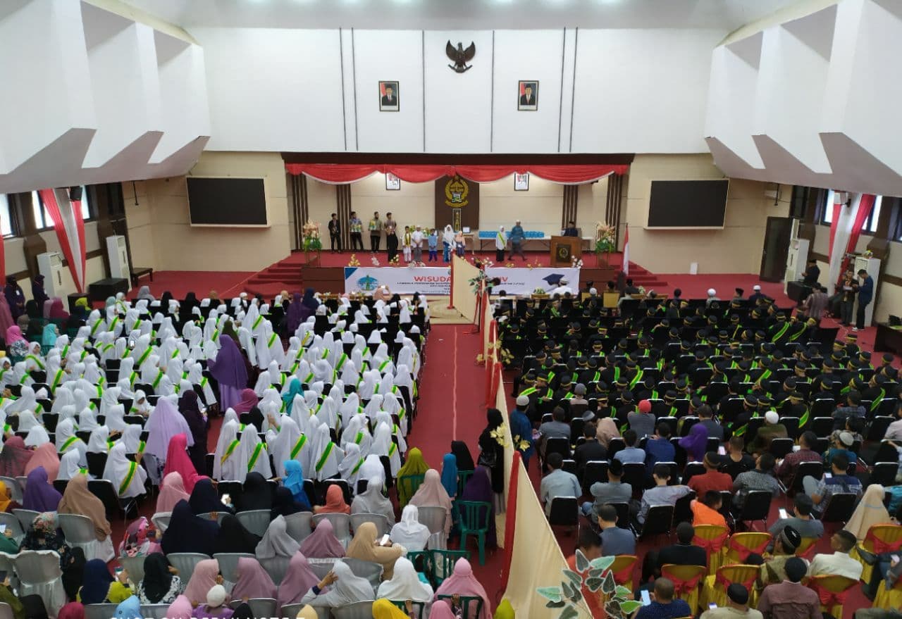 Wisuda 290 Santri! Wahdah Makassar: "Lulus TK/TPA Bukan Berarti Berhenti Mengaji"